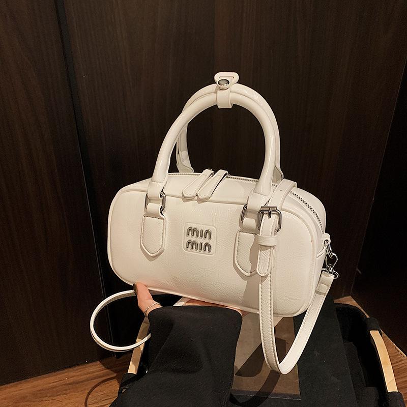 Popular Small Bag Women's New Fashion Versatile Messenger Bag Portable Pillow Bag