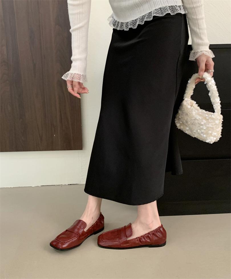 2025 Autumn New Retro Square Head Gold Loafers Soft Leather Pleated Casual Neutral Work Flat Small Leather Shoes