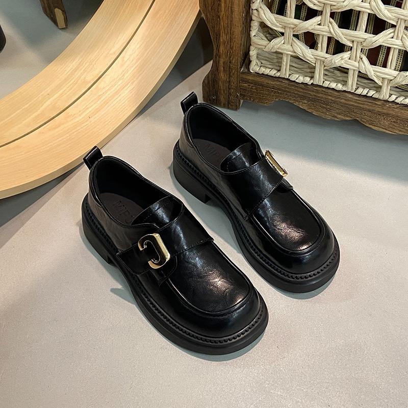 Chaussures plates en cuir pour femmes 2025 printemps nouveau polyvalent mocassins de ville rétro style britannique noir chaussures simples JK