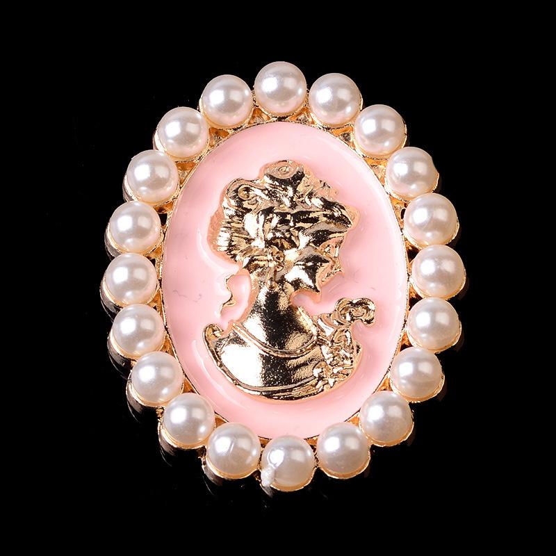 Sales Pearl Brooches For Women Oil Drop Queen Pin Brooch Lapel Pins Oval Shape Pearl Stylish Jewelry Brooches Voguish Noble Giveaway GiftsFashion Drop