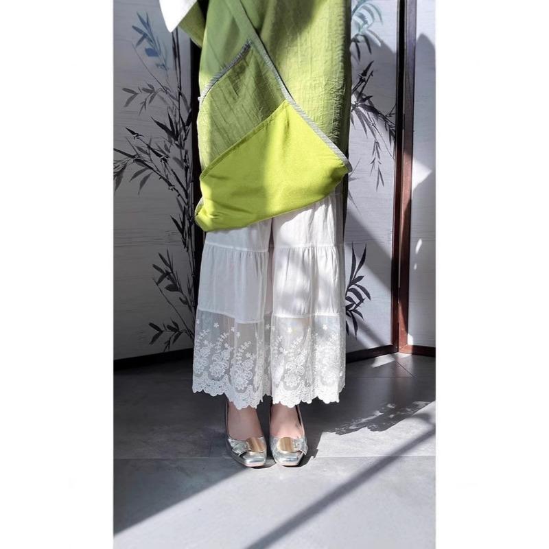 Sweet and Fresh Cropped Pants In Spring and Summer, Loose Oversized Embroidered Patchwork Lace Solid Color Micro Flared Pants