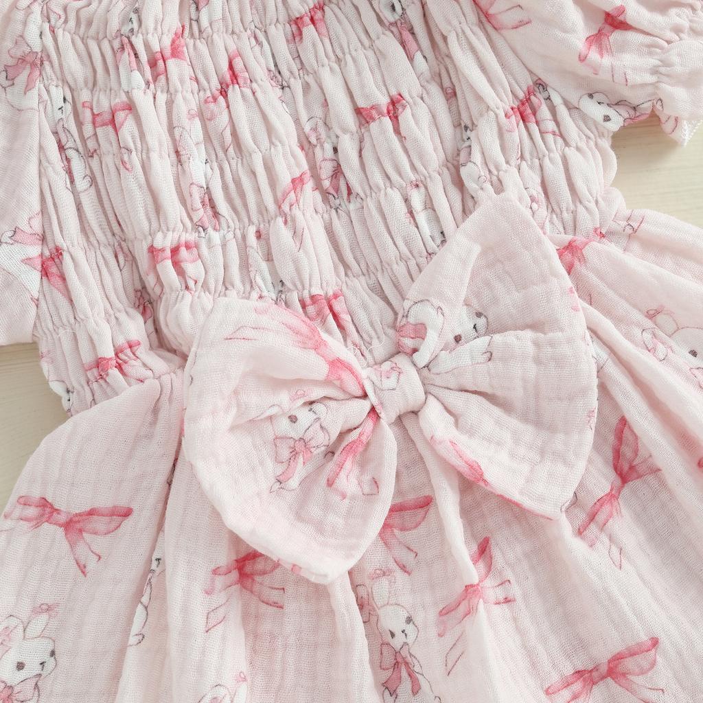 Baby Mädchen Ostern Strampler Kleid Hase Gedruckt Kurze Puffärmel Gesmokter Jumpsuit mit Schleifen-Stirnband