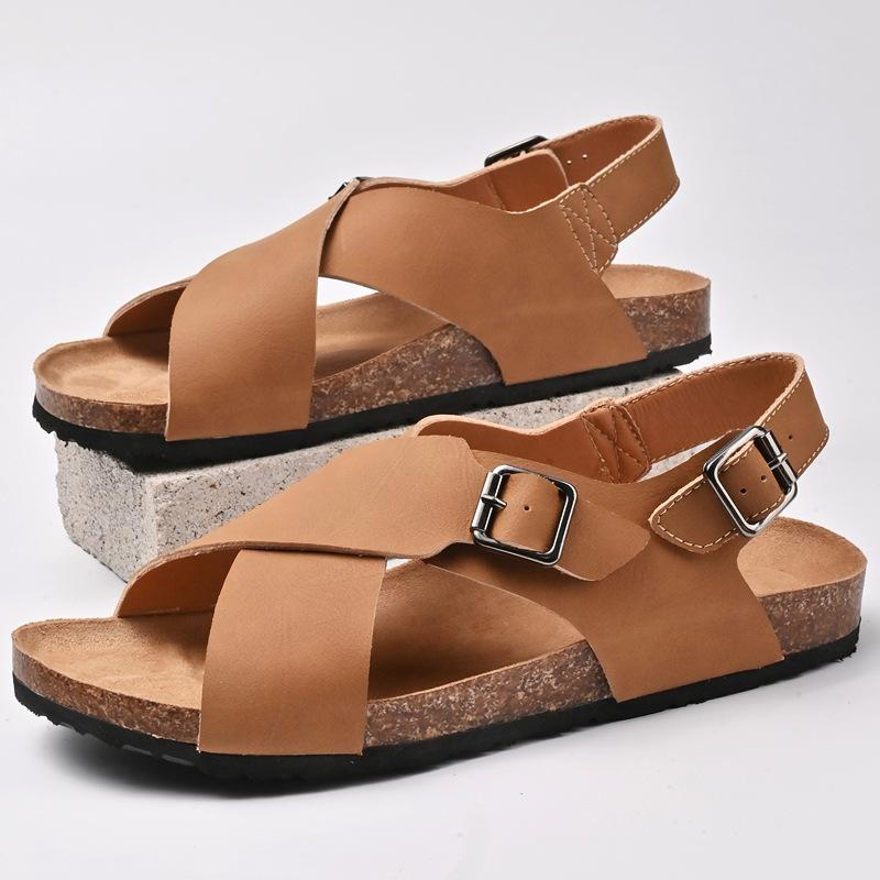 

Sandals men s 2025 summer new sandals foreign trade explosion versatile trend one-word buckle casual cool slippers 46 коричневый