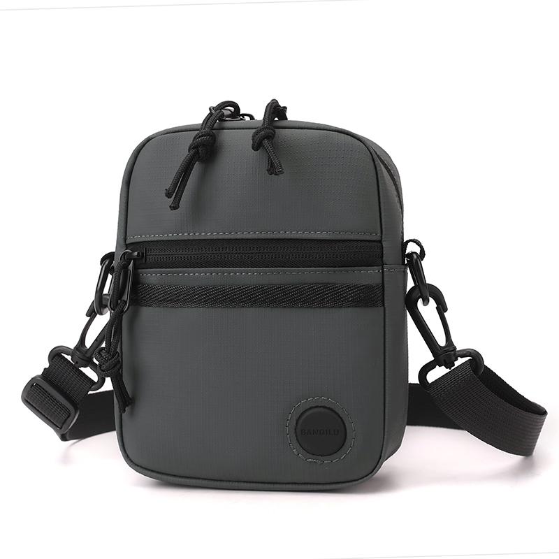 Minimalist Crossbody Bag for Men & Women – Compact Urban Shoulder Bag with Multiple Pockets & Adjustable Strap – Ideal for Daily Use & Travel