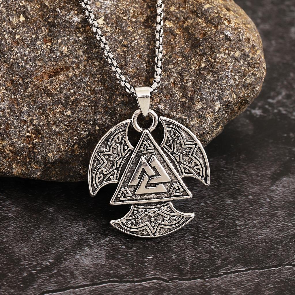 1 Stück Nordic Viking Stil Symbol Halskette mit Retro Muster Details Exquisites Nischen Dicke Kette Design Geeignet Party Dunkel