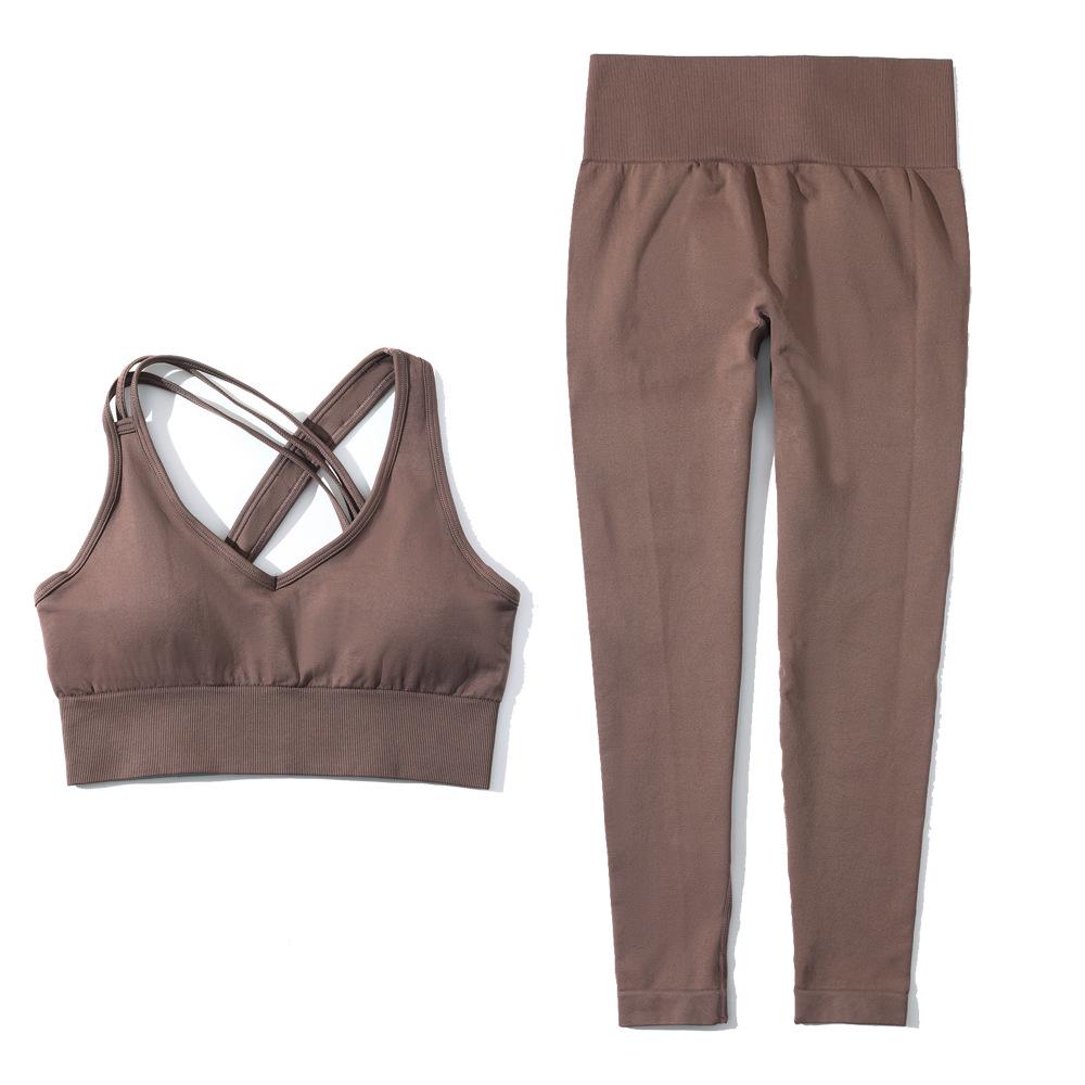 Seamless Women's Yoga Set: High Waist, Hip Lifting Sport Pants with Beautiful Back Design