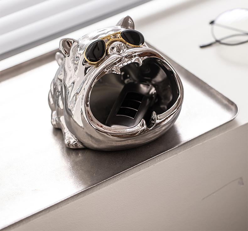 Ceramic Bulldog Ashtray and Desktop Statues are the Perfect Gifts for Home Office Decorations for Men portable ashtray
