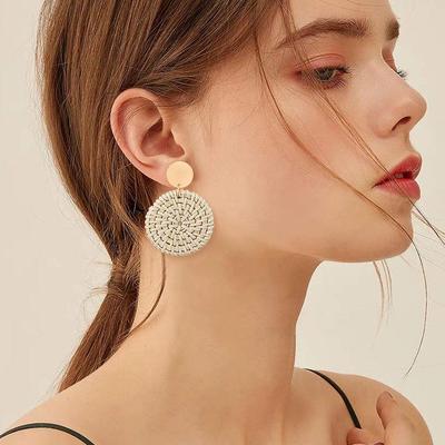 Orecchini pendenti rotondi retrò in rattan e rame - Tessuti a mano, Design esagerato