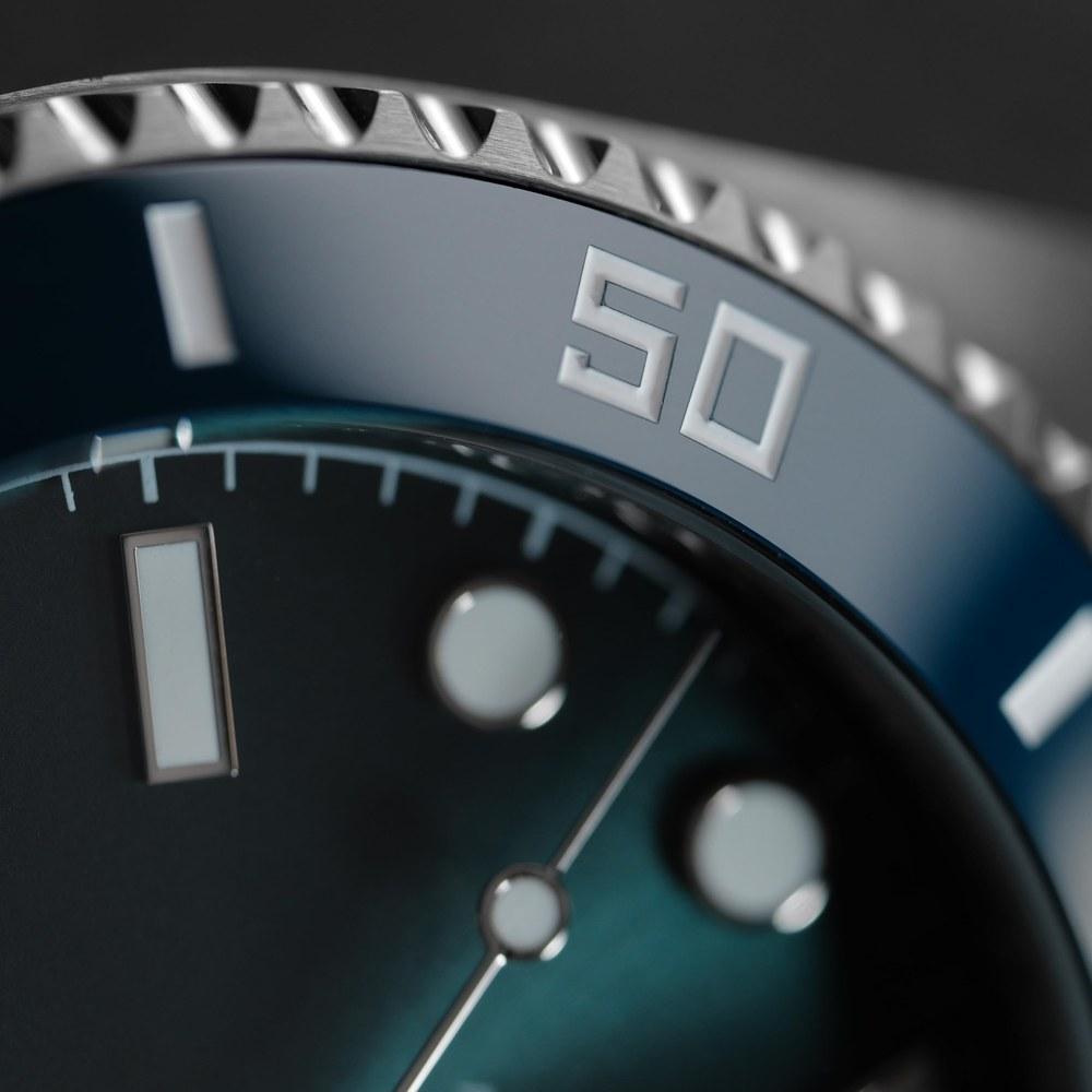 HYAKUICHI 101 No.7RD Diver's Watch 42mm Ceramic Bezel Mechanical Date Deep Aqua Hack Function