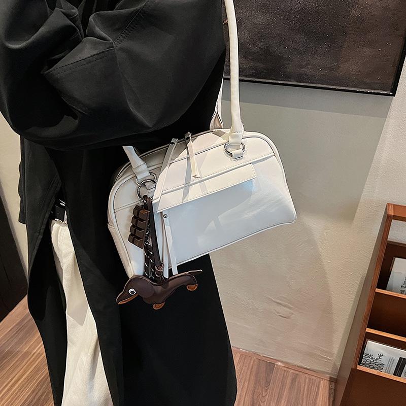 2025 early autumn model high-end sense large-capacity shoulder bag women's casual versatile bag temperament handbag