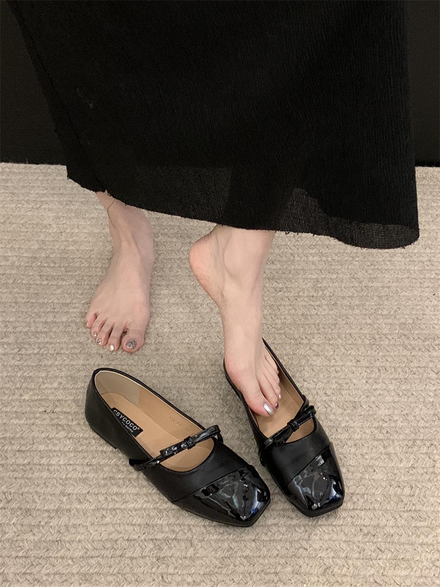 

2025 autumn new Mary Jane shoes women s shoes bow square head fashion light mouth soft flat sole shoes women 39