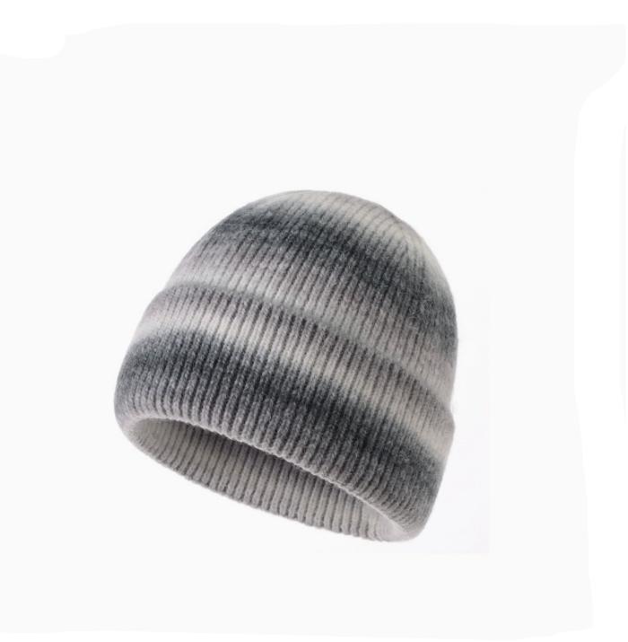 Jacquard Knitting Beanie Cap with Custom Tie-dyeing Cold Protection for Women