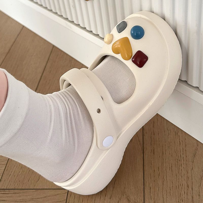 

Жіночі тапочки WTEMPO із загорнутими носками та товстою підошвою. Плоскі підбори. Підвищують геометрію. Універсальні модні повсякденні одноколірні протиковзкі пляжні туфлі з дірками. 39-40 білий