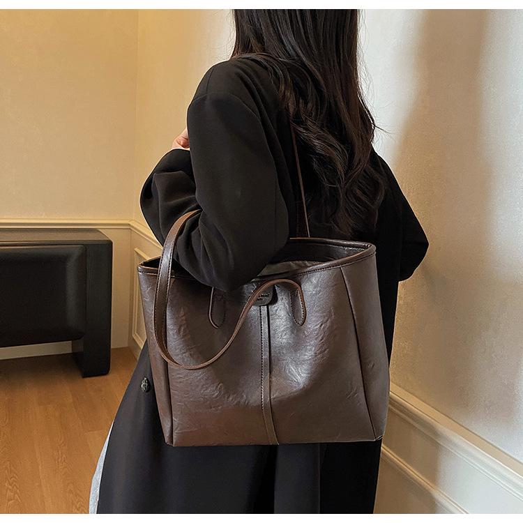 Trendy Women's Cross-Border Large Capacity Shoulder Tote Bag – Versatile Niche Design for Commuters