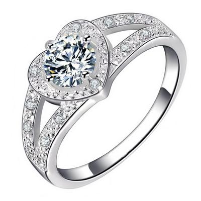 Love Women 'S Ring European And American Vermiculite Heart -Shaped Rings