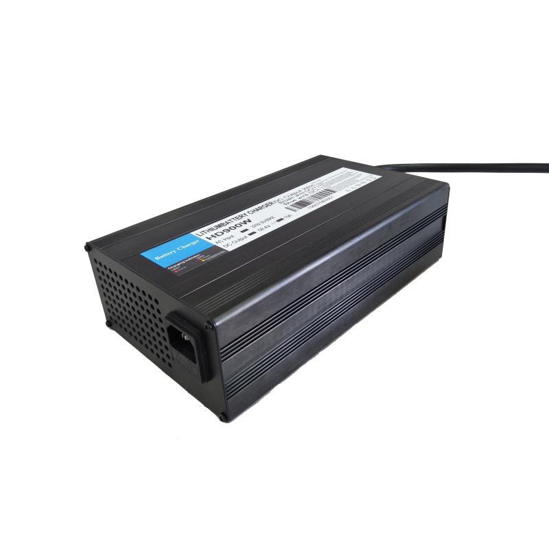 60V12A Autonomous Indoor Navigation AGV Charger (67.2V, 71.4V, 73V)