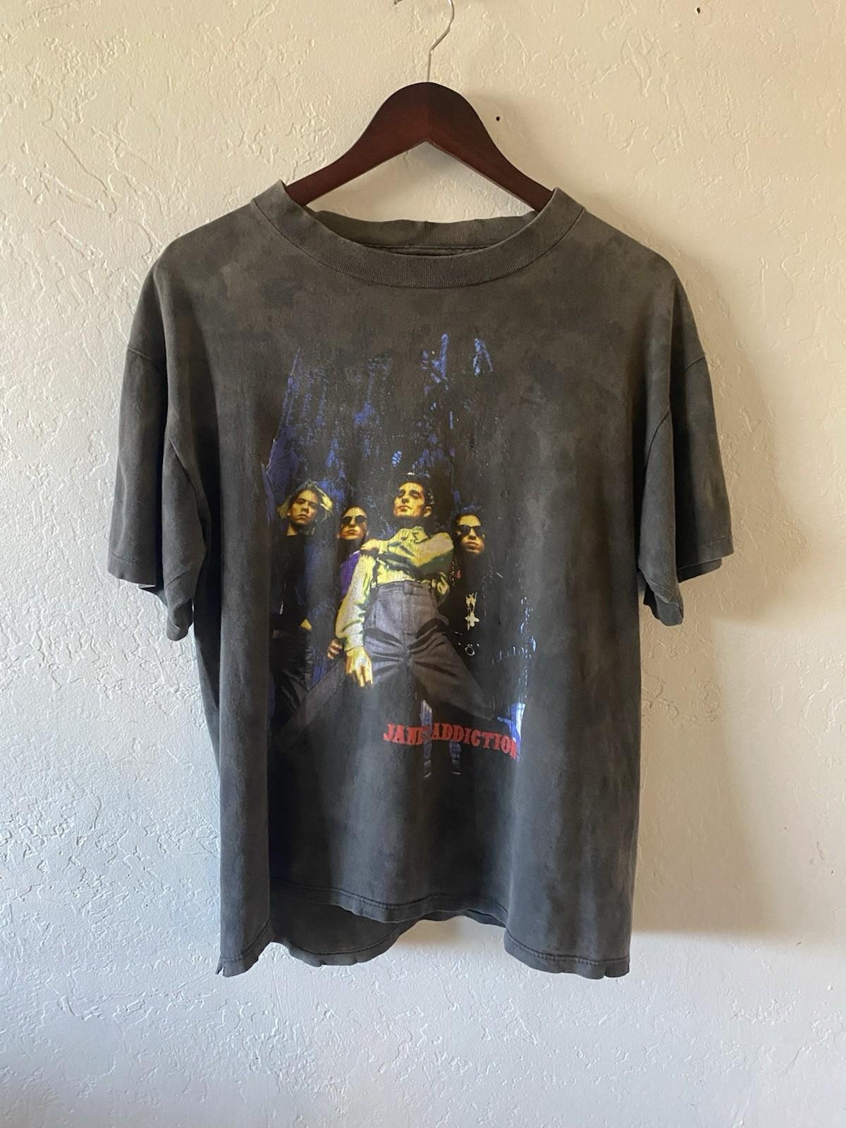Vintage 90s Jane’s Addiction Ritual De Lo Habitual Tour 1990-1991 Faded T Shirt Unisex T-Shirt S