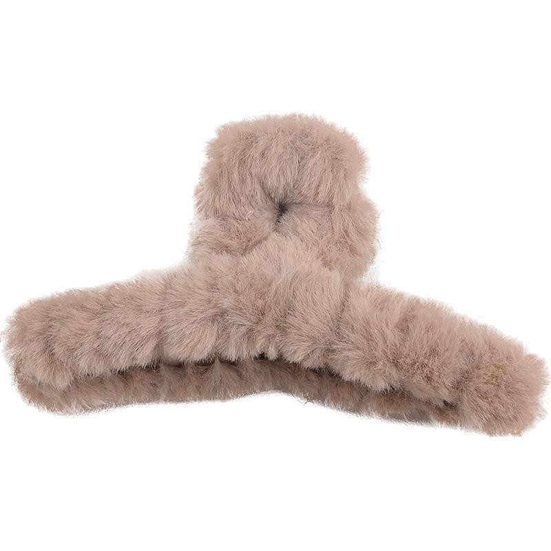 Large Milk Coffee Plush Claw Clip: Fluffy Autumn/Winter Hairpin for Women