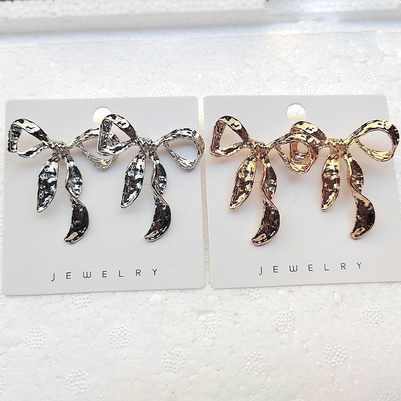 ZA European Fashion Geometric Bow Earrings - Retro Metal Design