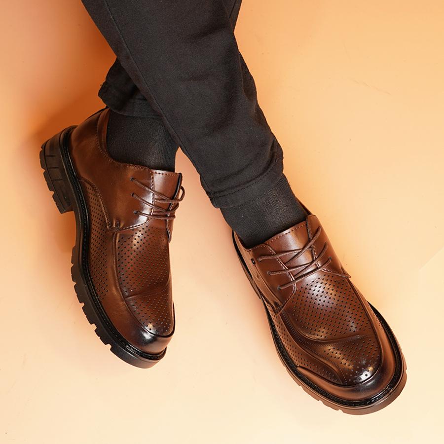 

Advanced thick sole heightening casual hollow leather shoes spring and summer new big head retro breathable leather hole men s shoes 44 коричневый