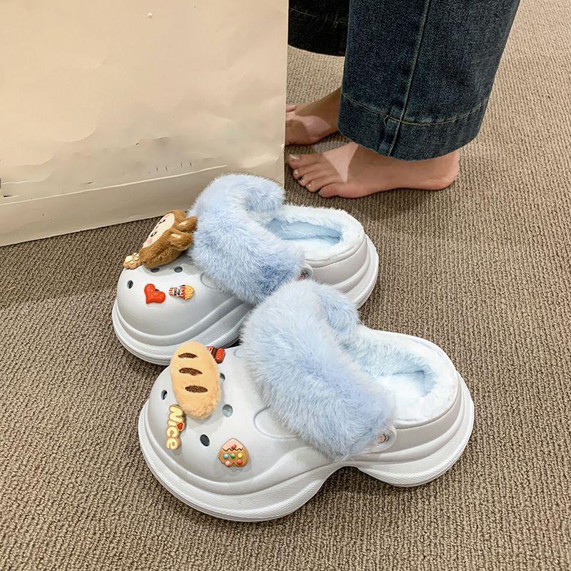Hole shoes women's cartoon cute bag head cotton slippers women wear thick soles to increase height 2025 winter new velvet to keep warm