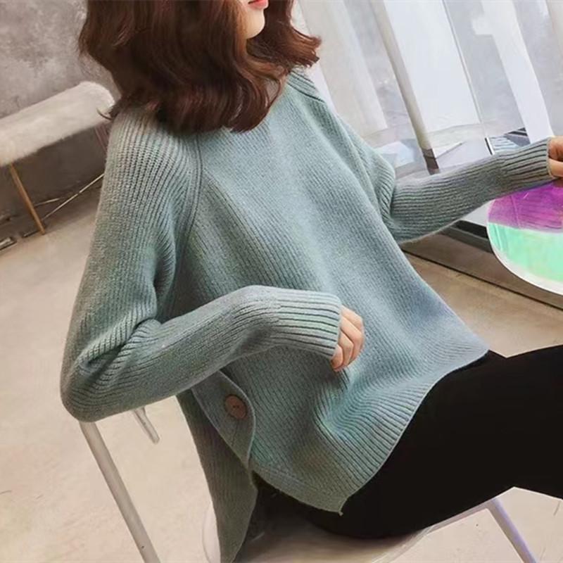 

Модный темпераментный дизайн, чувство стиля, разрез по подолу, однотонный вязаный свитер, свободный ленивый пуловер с полувысоким воротником, женская одежда Average size 57-162 зелёный