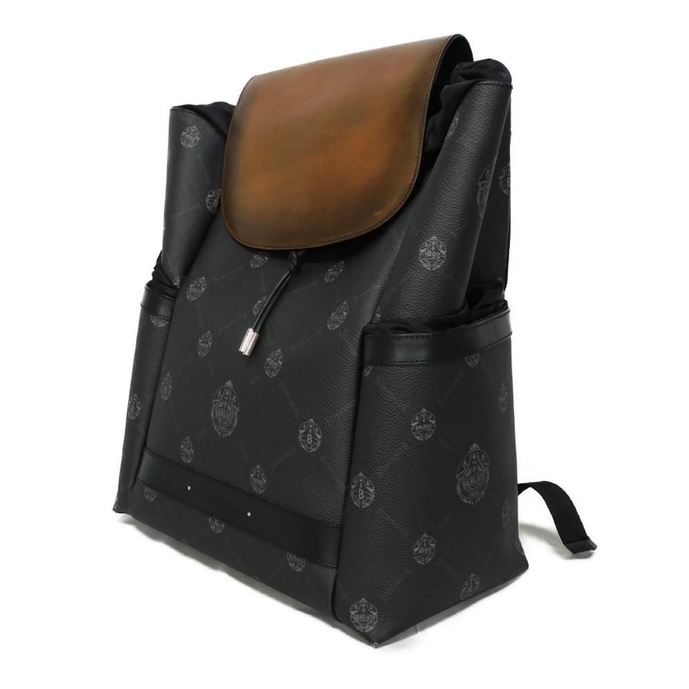 Used 11828 Hiker Daypack 7927 New Logo Emblem Signature Cocoa Brown Crest Black Made in Italy Men's from Japan AUTHENTIC