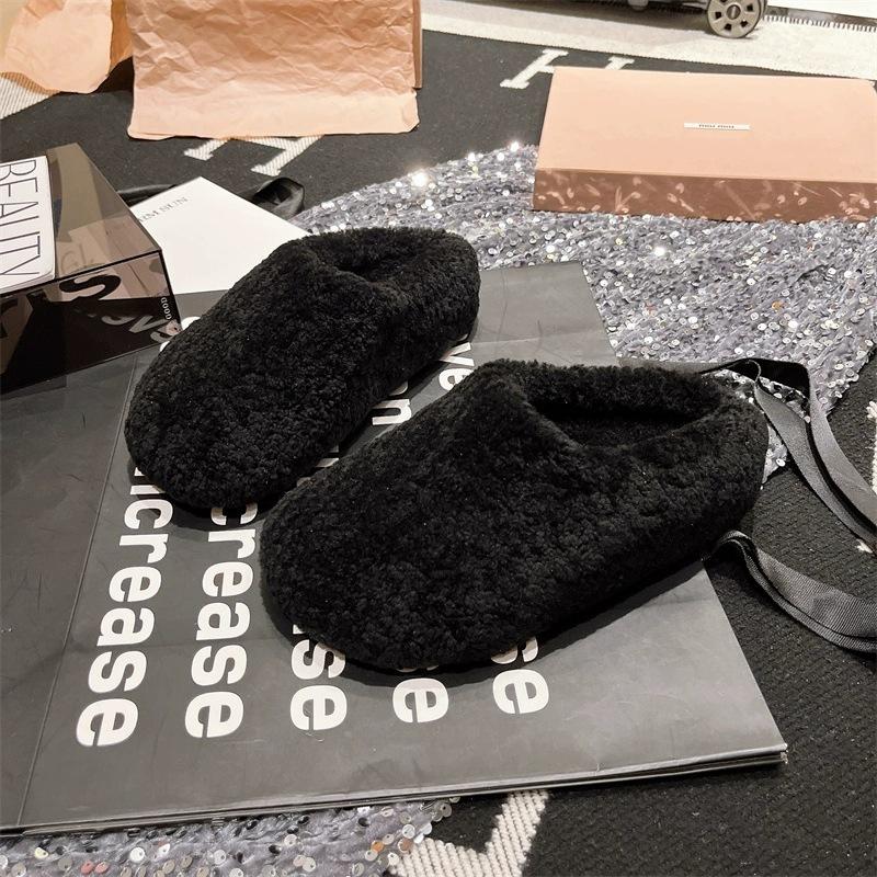 Lamb wool baotou half slippers women wear thick-soled high-end fluffy shoes 2025 autumn new Internet celebrity lazy shoes