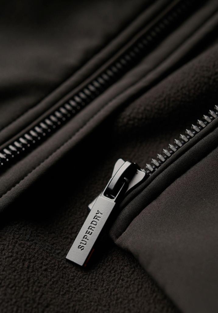 Демисезонная куртка Superdry Trekker Jacket (M5011838A) black