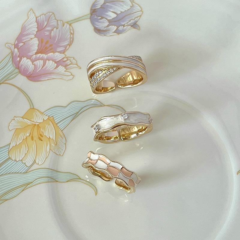 Elegant Adjustable Pearl Ring For Women Unique Design Highend Fashion Jewelry Statement