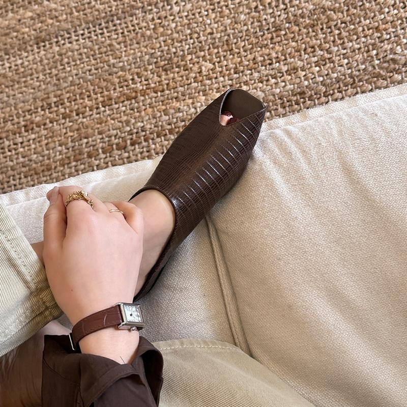 Fashion 2025 Summer New Genuine Leather Low Heels Peep-toe Slippers Women Covered Toe Natural Leather Casual Slippers Female Daily Walk