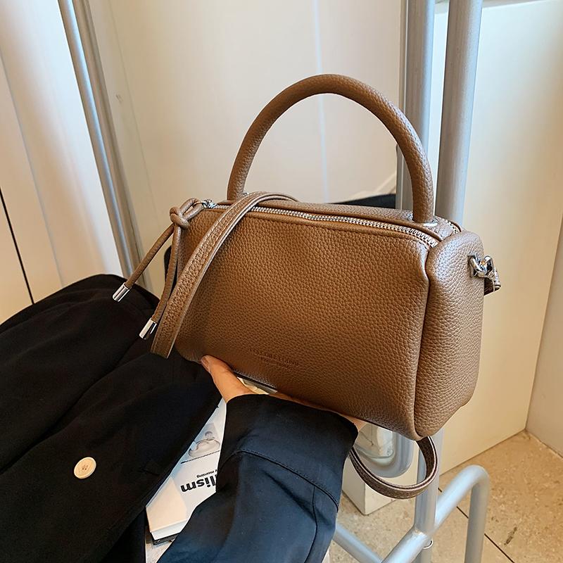 

Женские повседневные сумки, новые винтажные простые сумки на одно плечо с буквами, летние фактурные женские сумки через плечо из искусственной кожи (20cm<Max Length<30cm)