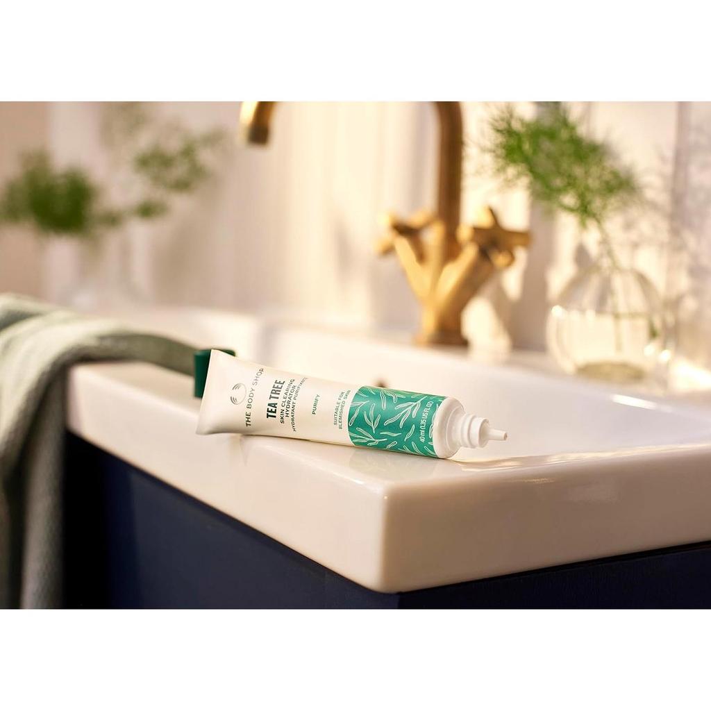 The Body Shop Teebaum Hautklärendes Feuchtigkeitsfluid 40ML Packung Für fettige, unreine Haut Vegan Mattierend