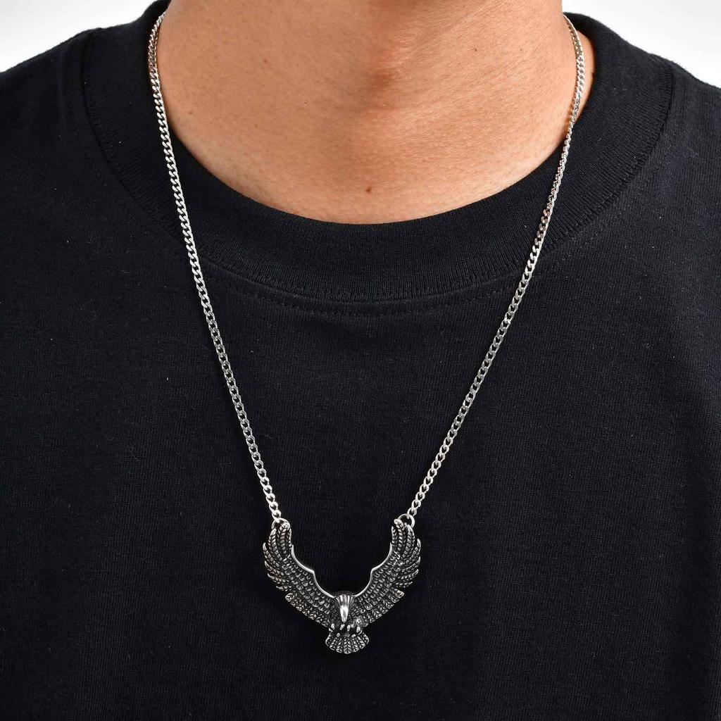 Punk Fliegender Adler Halskette für Männer, Vintage Edelstahl Adler Anhänger, Neues Rapper Rock Zubehör Geschenk