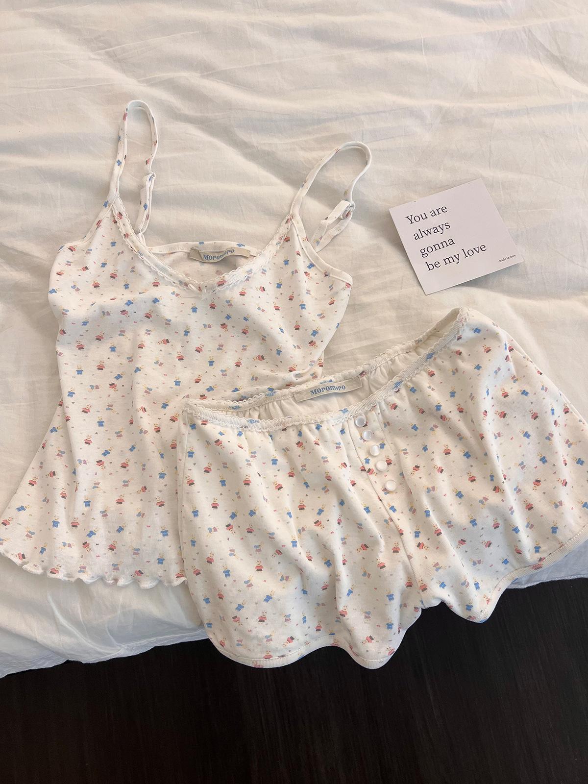 

Sweet cartoon bear print suspender pajamas with chest pads women s new pure desire shorts loungewear spot M