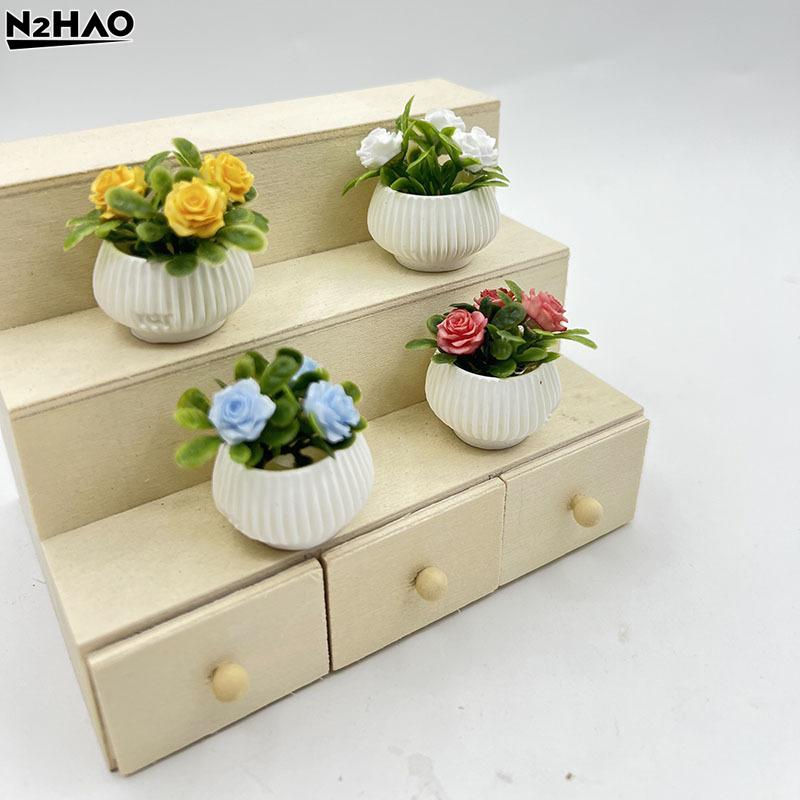 1Pcs Plastic Flower Doll House Living Room Scene Decoration Mini Rose Plant Potted Plants Model Miniature Landscape Handicrafts