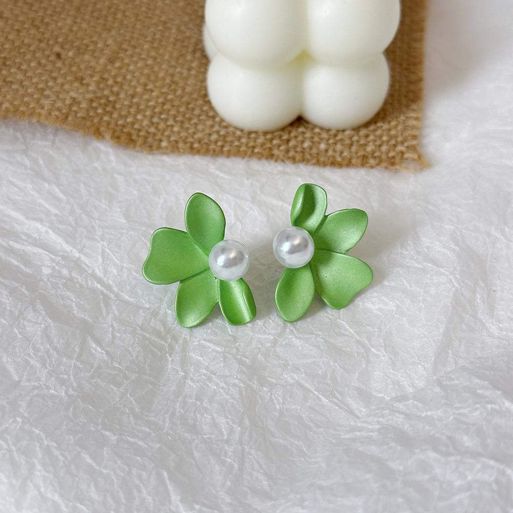 High-Grade Green Floral Pearl Earrings - Silver Needle Lily of the Valley and Tulip Design