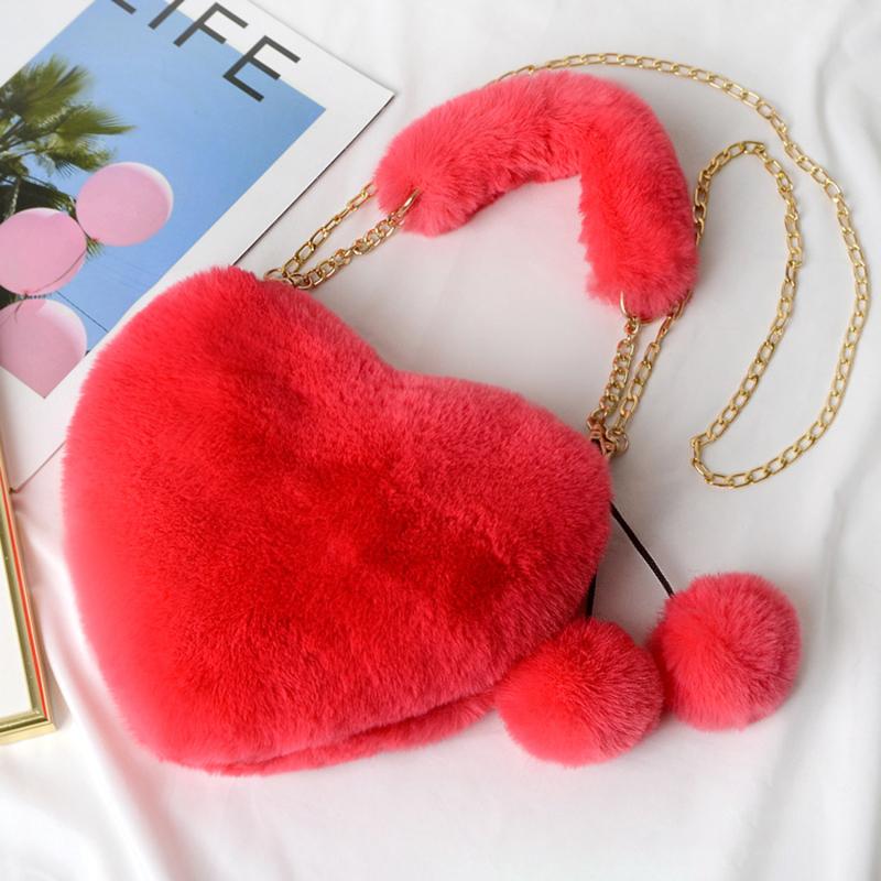 Fashionable Women's Faux Fur Cute Heart-shaped Portable One Shoulder Plush Crossbody Bag Cute Chain Bag Valentine's Day Gift