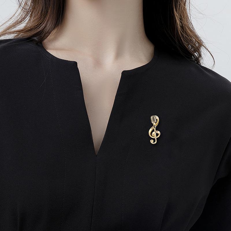 Music Note Microphone Brooches Fashion Metal Pins Special Badge for Women Men Student Musician Backpack Lapel Pin Jewelry