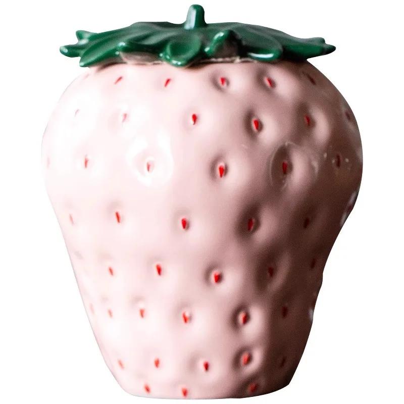 Strawberry Tea Pot Chinese Creative Ceramic Black Tea Storage Tank Sealed Tank Hand Moisture-proof Mini Storage Tank Personality
