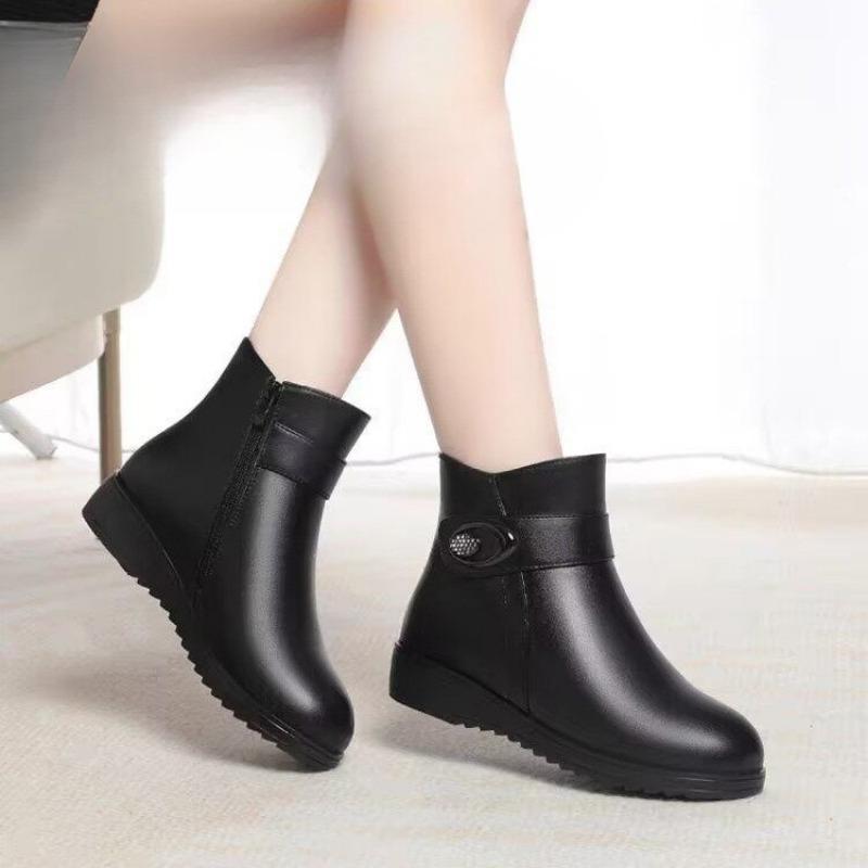 Anti-slip and Warm Women's Cotton Boots, Soft Leather Cotton Shoes, New Style Soft-soled Flat Shoes