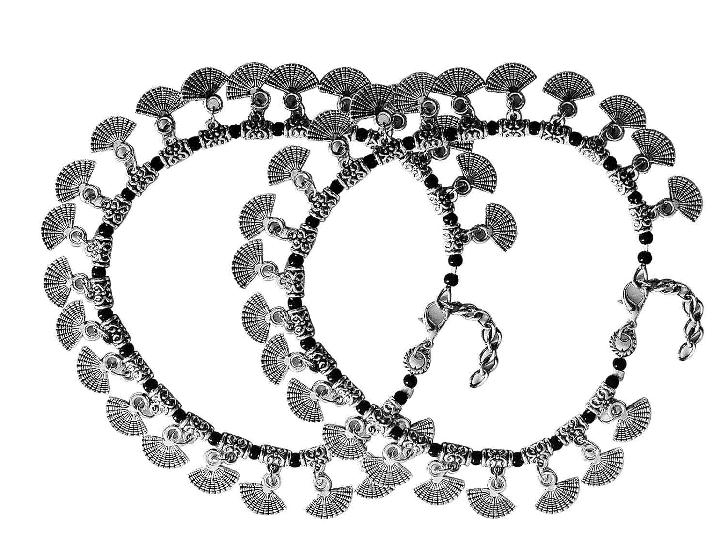 

Женский браслет из оксидированного немецкого серебра с бусинами