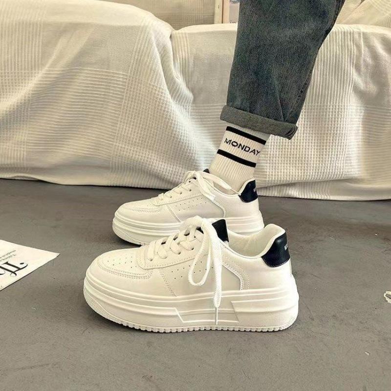 Platform muffin shoes women's spring and autumn 2025 new casual versatile sports board shoes ins tide increase white shoes