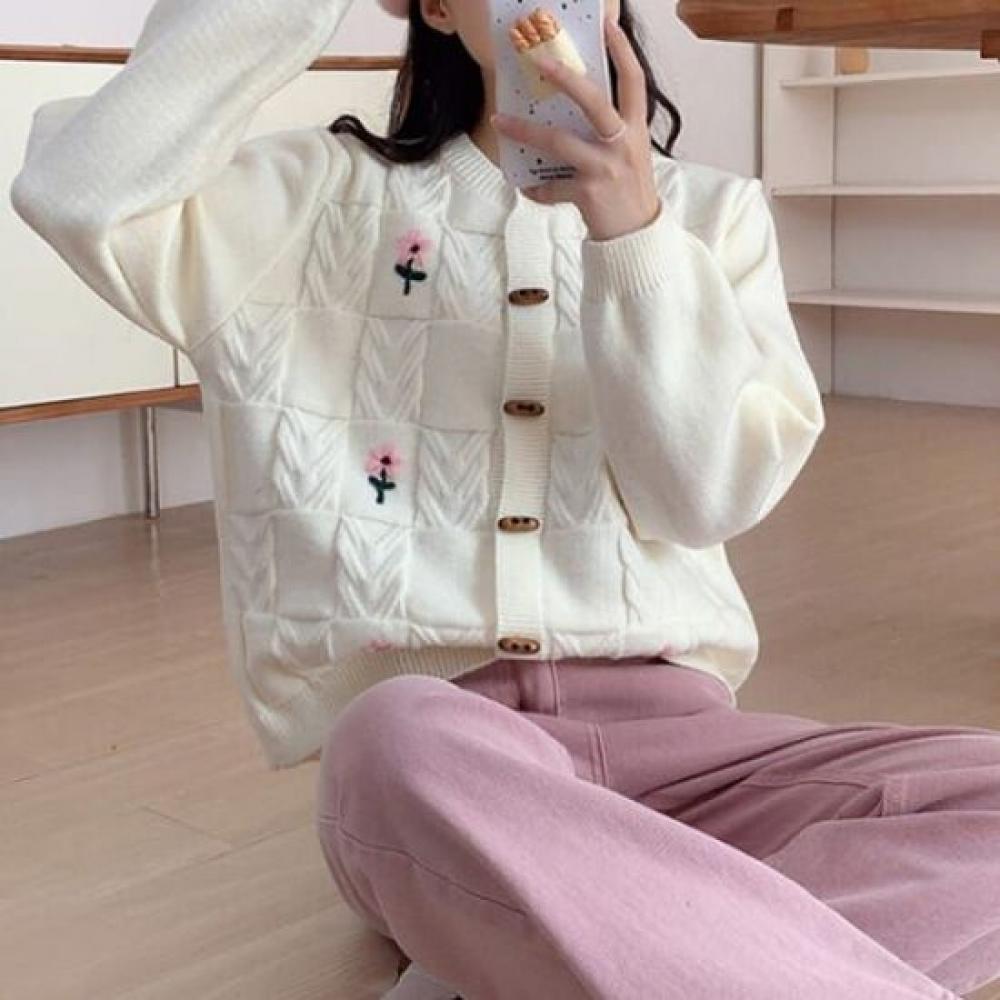 Navava Women Flower Embroidery Long Sleeve Knit Cardigan Nk2774