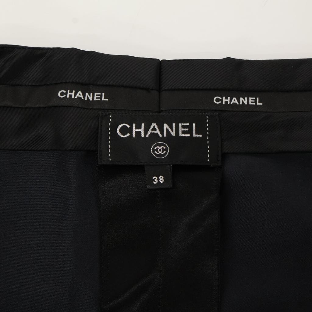 Chanel [Excellent Condition/Domestically Authorized/22 Stainless Steel] P72423V64121 Silk Blend Satin Pants with Lion Buttons Bottoms 38 blackUsed