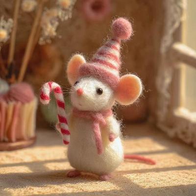 Handgefertigter Filz Weihnachts Hut Mäuse Ornament Simulation Maus Figur Weihnachtsmann Ratte Statue Tierskulptur Zuhause