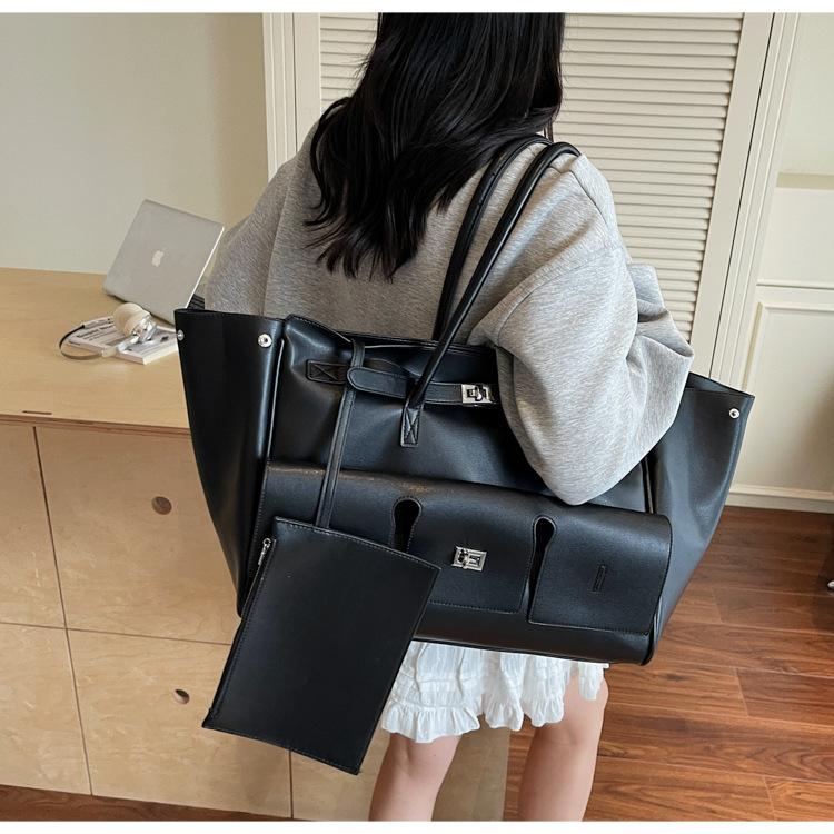 Large-capacity Bag Women's Summer Versatile New Casual Shoulder Bag Popular Texture Commuter Tote Bag