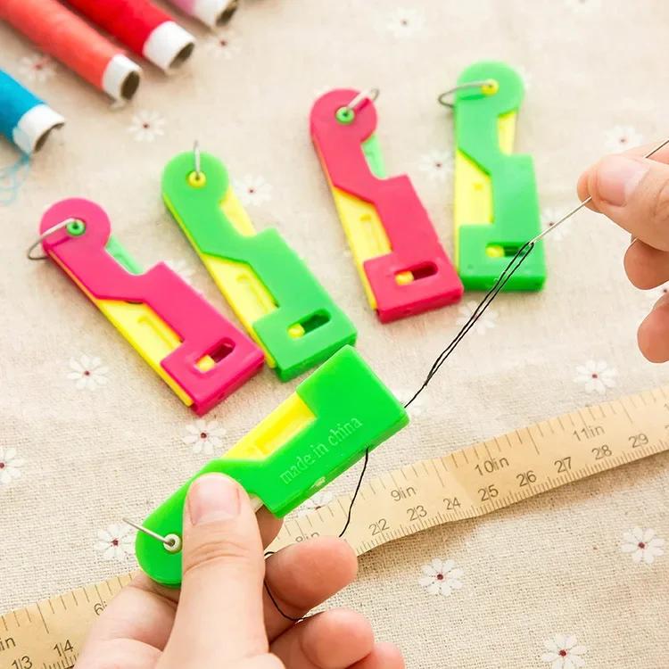 2/5pcs Automatic Needle Threader Elderly Self-Thread Guide Sewing Needle Device for Hand Stitching Machine Quick Needle Threadin