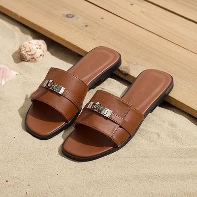 Flat-bottomed Slippers Women's Outer Wear 2025 Spring and Summer New Lock Niche Design Roman Sandals Fairy Wind One-word Drag