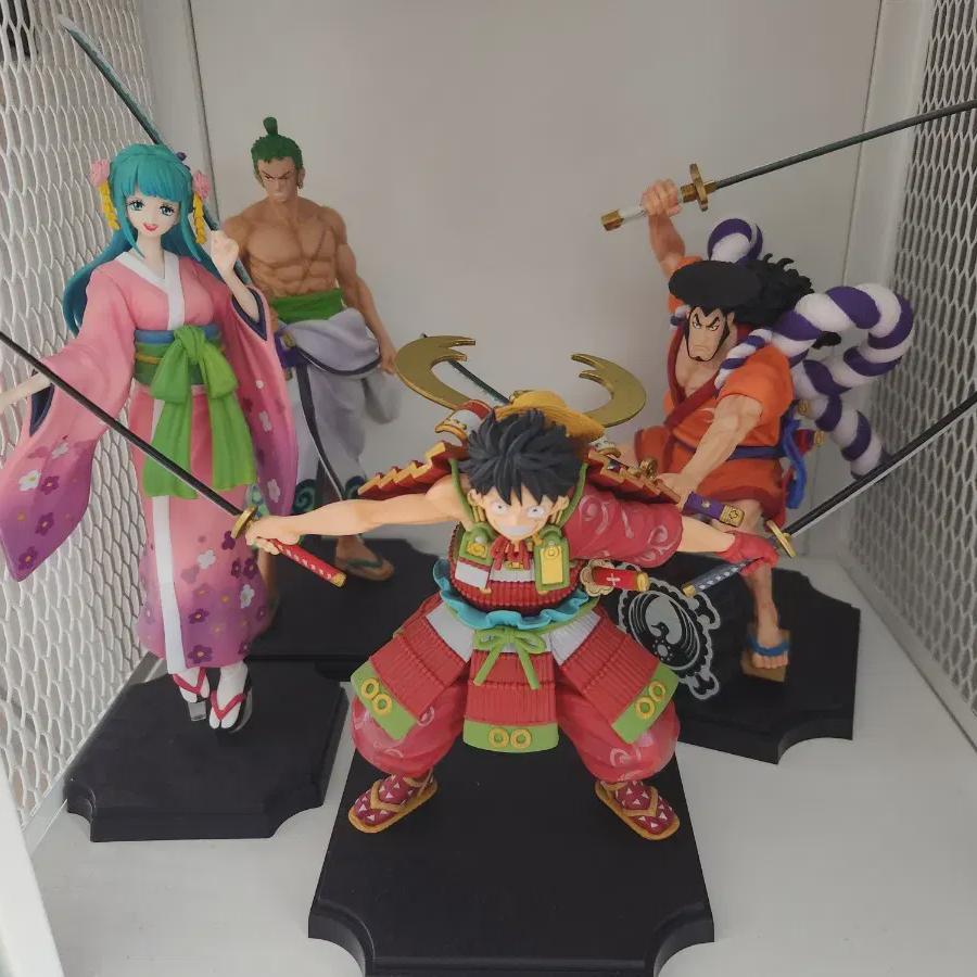 

Cheil Lottery One Piece Figure